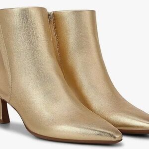 Naturalizer Deesha Leather Ankle Booties in Gold